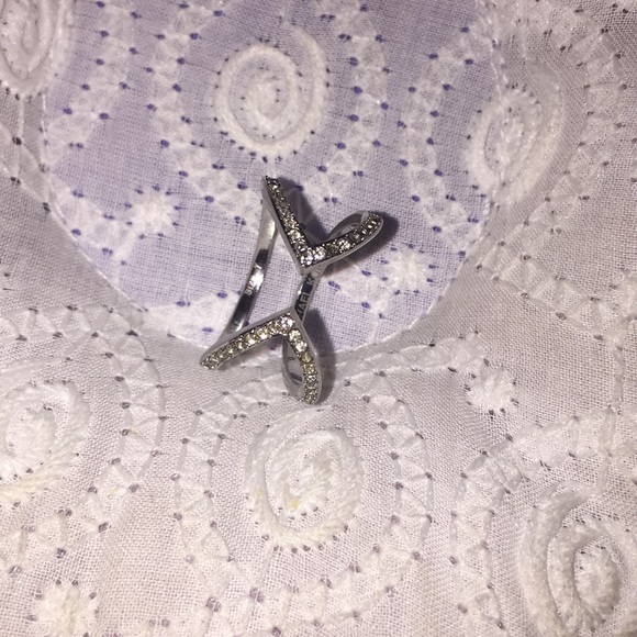 Ring - Picture 2 of 4